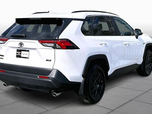 Used 2025 Toyota RAV4 XLE image 13