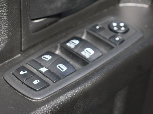 Used 2019 RAM 1500 Express w/ Express Value Package image 15