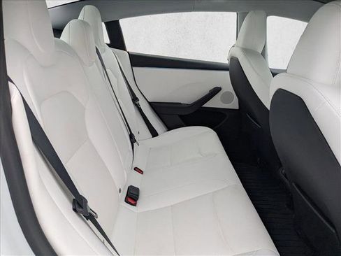 Used 2025 Tesla Model 3 Long Range image 15