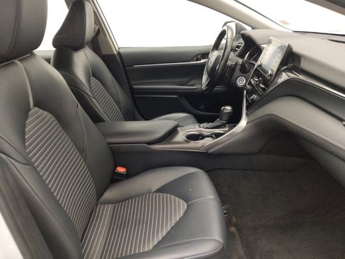 Used 2023 Toyota Camry SE FWD image 21