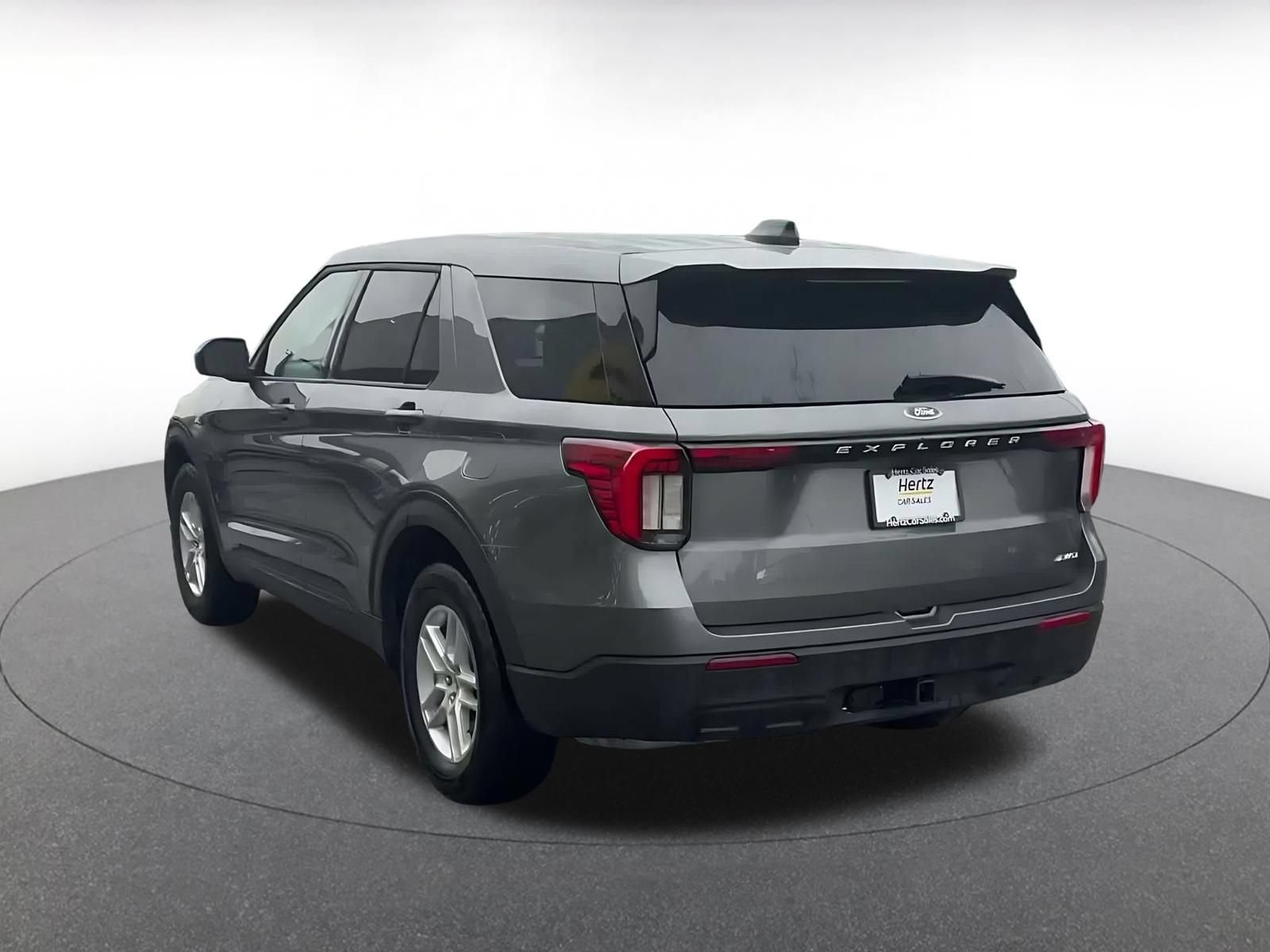 Used 2026 Ford Explorer Active AWD/4WD image 10