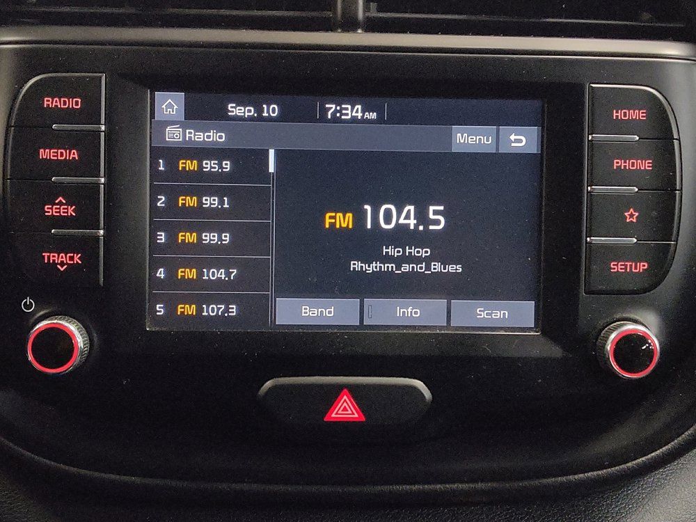Used 2021 Kia Soul LX FWD image 25