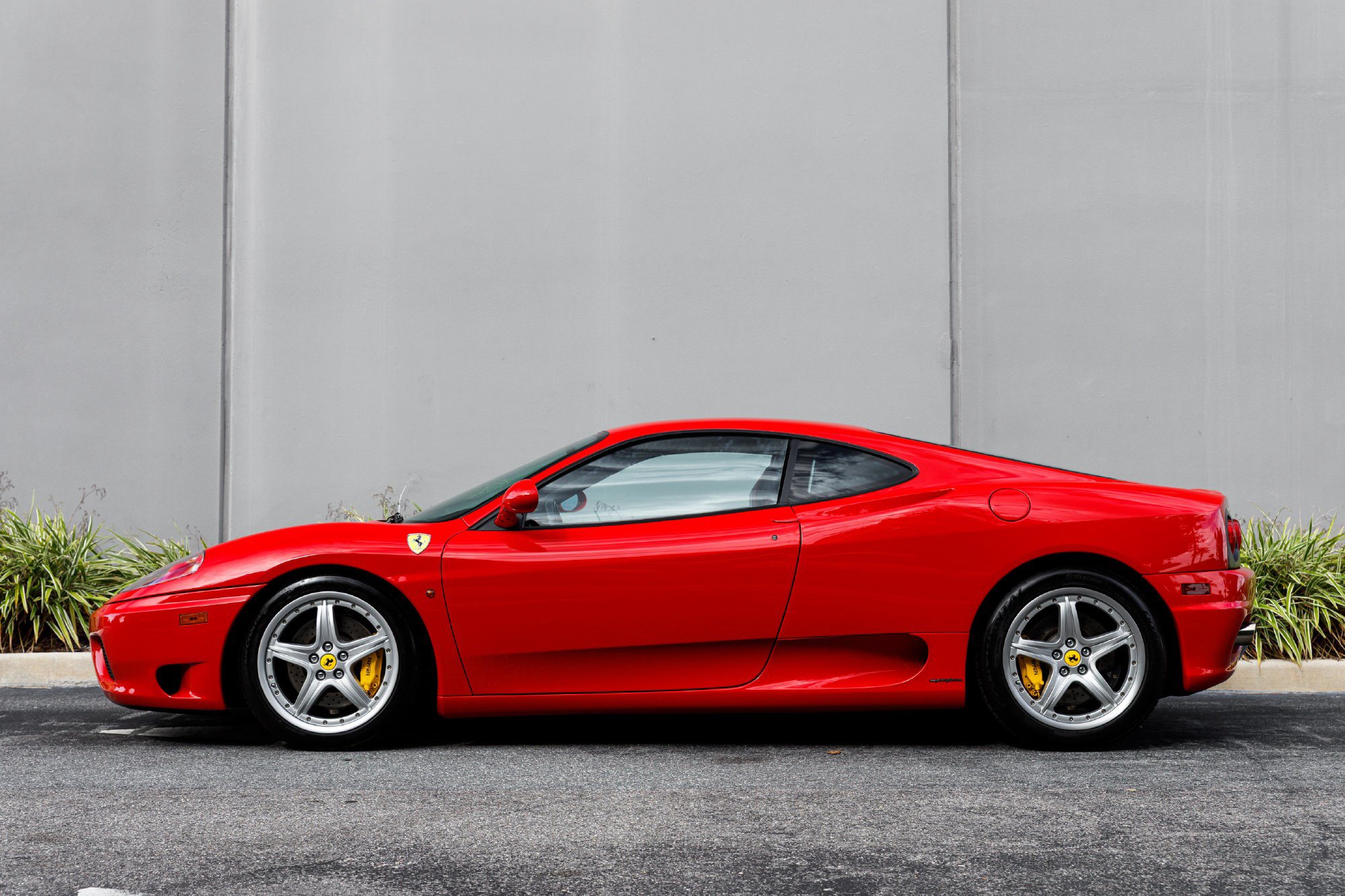 Used 2003 Ferrari 360 Modena RWD image 2
