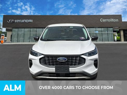 Used 2023 Ford Escape FWD image 2