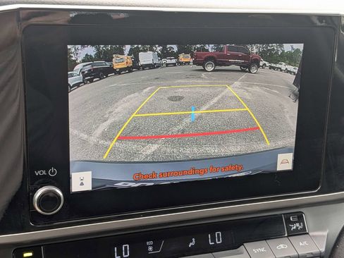 Used 2025 Toyota Camry LE FWD image 17