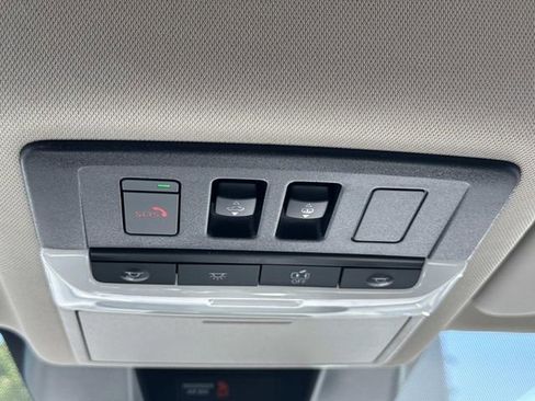 New 2026 Nissan Rogue SV AWD/4WD image 21
