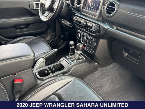 Used 2020 Jeep Wrangler Unlimited Sahara AWD/4WD image 17