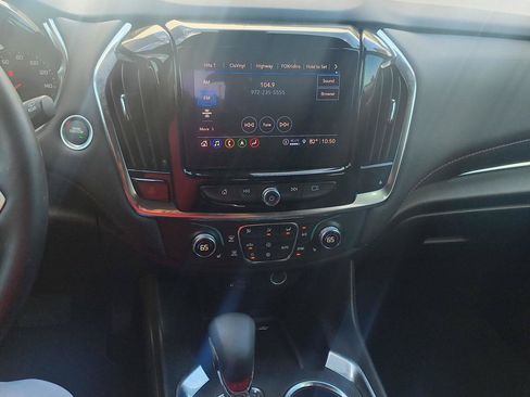 Used 2023 Chevrolet Traverse RS FWD image 27