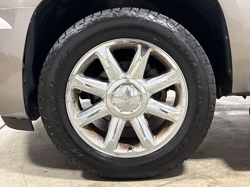 Used 2012 GMC Yukon XL Denali AWD/4WD image 29