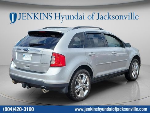Used 2013 Ford Edge Limited w/ Driver Entry Pkg FWD image 4