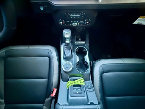 New 2025 Ford Bronco Outer Banks image 18