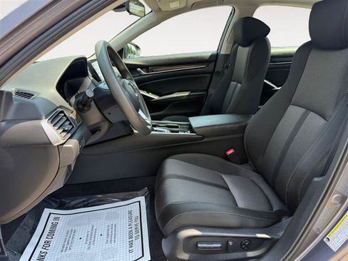 Used 2020 Honda Accord EX image 10
