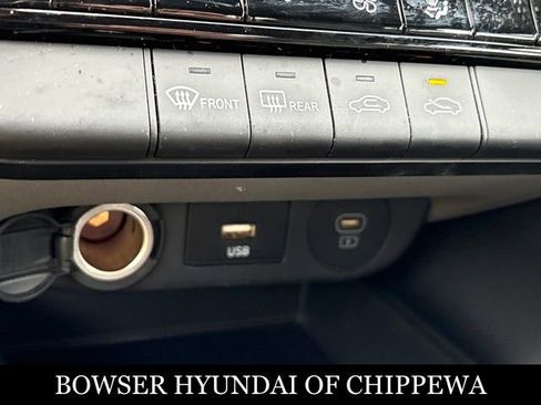 Used 2024 Hyundai Elantra SEL image 16