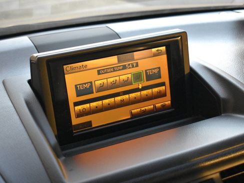 Used 2012 Lexus CT 200h Premium image 25