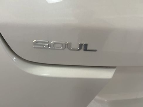 Used 2023 Kia Soul LX w/ Option Group 015 image 11