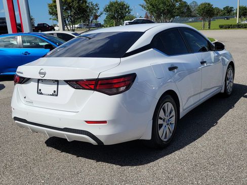 Certified 2025 Nissan Sentra S FWD image 8