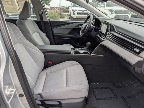 Used 2025 Toyota Camry LE FWD image 30