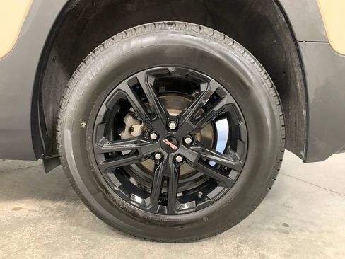 Used 2022 GMC Terrain AT4 w/ Infotainment Package II AWD/4WD image 27