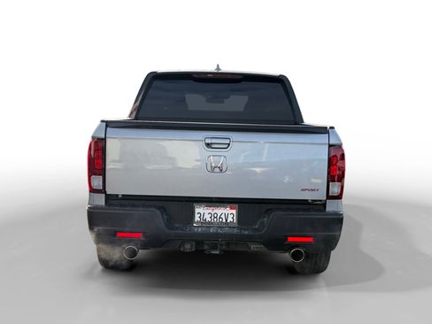 Used 2023 Honda Ridgeline Sport image 4