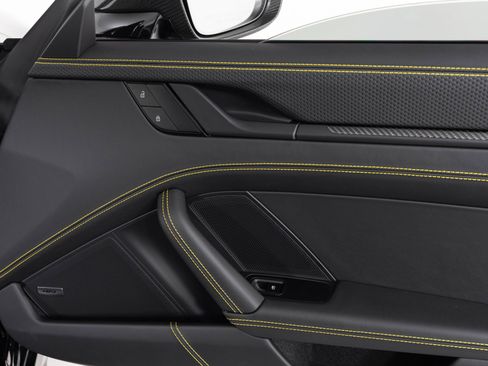 Used 2024 Porsche 911 GT3 image 35