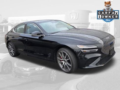Used 2025 Genesis G70 2.5T RWD image 3