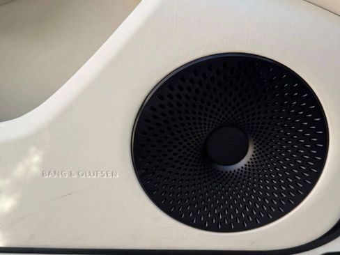 Used 2025 Bentley Flying Spur Speed image 47