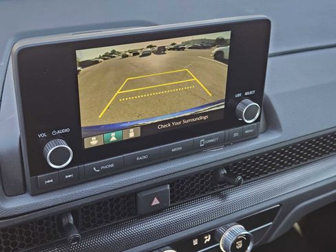 Used 2024 Honda CR-V LX image 17