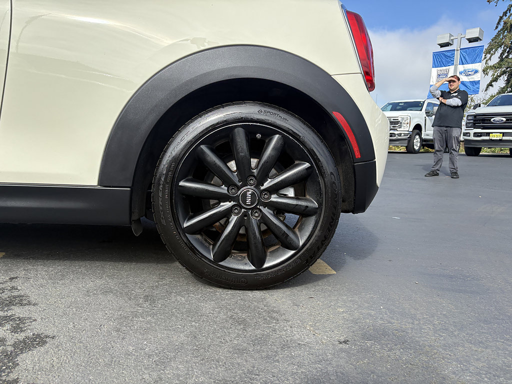 Used 2014 MINI Cooper 2-Door Hardtop FWD image 12