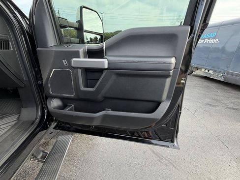 Used 2019 Ford F450 Platinum w/ Platinum Ultimate Package AWD/4WD image 47