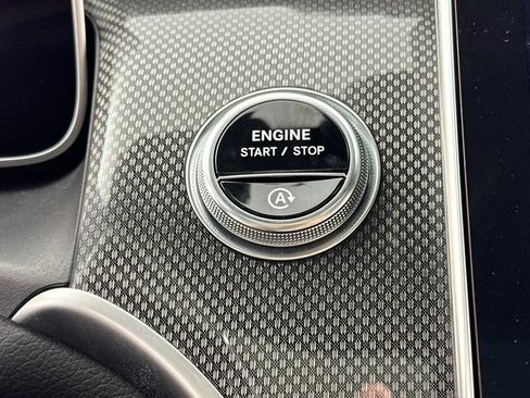 Certified 2024 Mercedes-Benz GLC 300 4MATIC image 27
