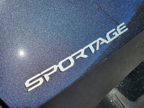New 2026 Kia Sportage SX image 8