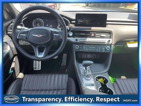 Used 2025 Genesis G70 2.5T w/ Sport Prestige Package image 13