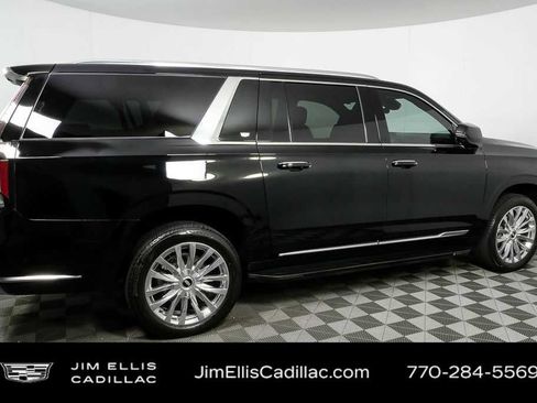 Certified 2024 Cadillac Escalade ESV Premium Luxury AWD/4WD image 29