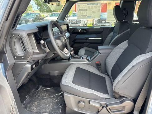 New 2025 Ford Bronco 2-Door image 18