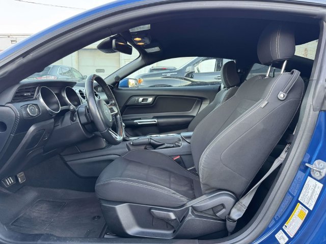 Used 2022 Ford Mustang Coupe RWD image 21