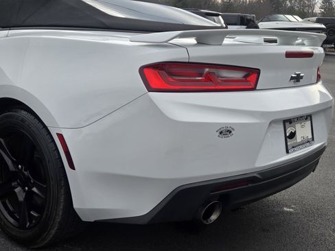 Used 2017 Chevrolet Camaro LT image 10