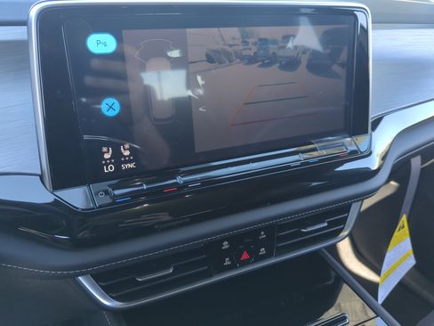 New 2026 Volkswagen Atlas Cross Sport SE AWD/4WD image 26