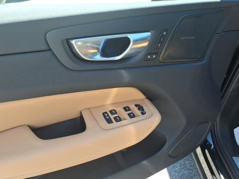 Used 2025 Volvo XC60 B5 Ultra w/ Protection Package Premier AWD/4WD image 15