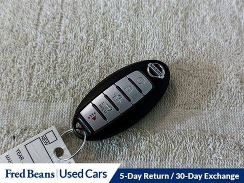 Used 2018 Nissan Rogue SL image 29