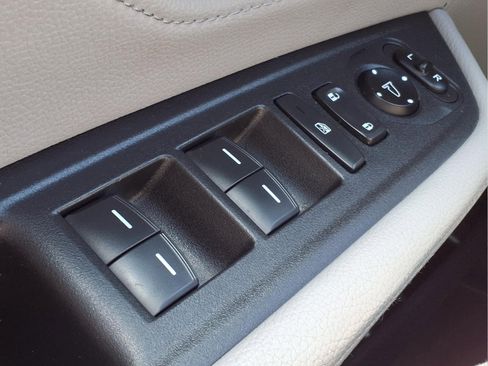 Certified 2019 Honda Odyssey Touring image 32