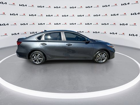 Certified 2023 Kia Forte LXS w/ LXS Technology Package image 9