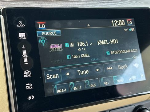 Used 2018 Honda Clarity Plug-In Hybrid image 18