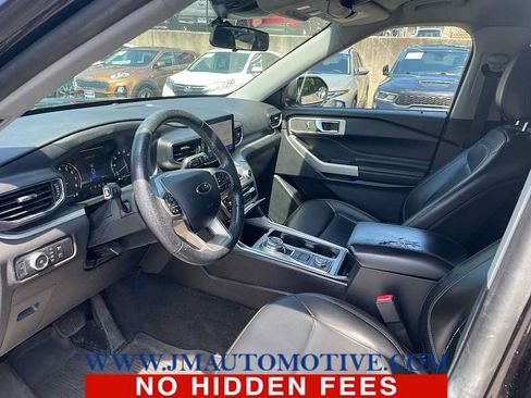 Used 2021 Ford Explorer XLT w/ Equipment Group 202A AWD/4WD image 2