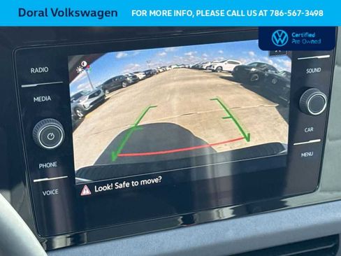 Used 2025 Volkswagen Jetta SE FWD image 19
