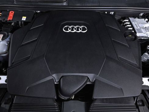 Used 2023 Audi Q7 3.0T Prestige AWD/4WD image 23