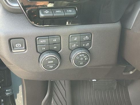 New 2026 Chevrolet Silverado 2500 LTZ w/ LTZ Premium Package AWD/4WD image 14