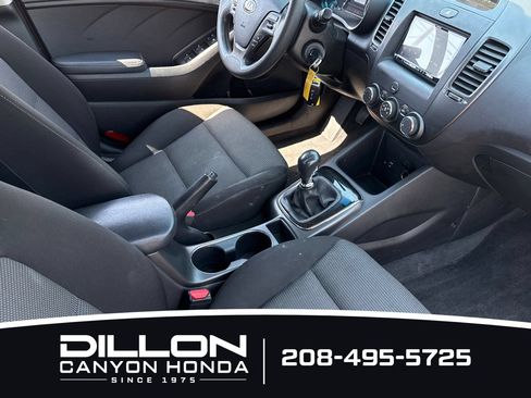 Used 2017 Kia Forte LX FWD image 16