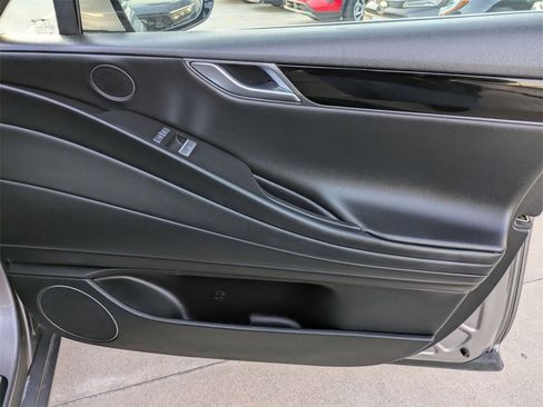 Used 2023 Genesis G80 2.5T image 34