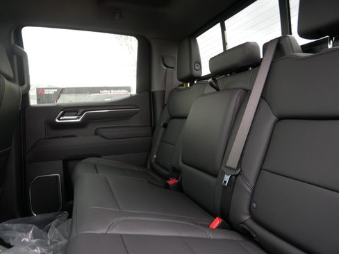 New 2026 GMC Sierra 1500 SLT w/ SLT Premium Plus Package AWD/4WD image 5