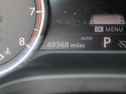 Used 2024 Nissan Rogue SV image 29